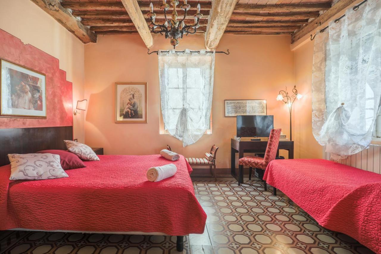 Antica Residenza Santa Chiara Affittacamere