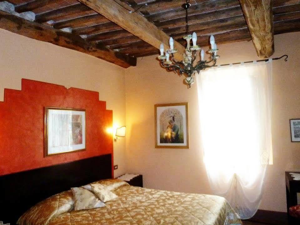Affittacamere Antica Residenza Santa Chiara